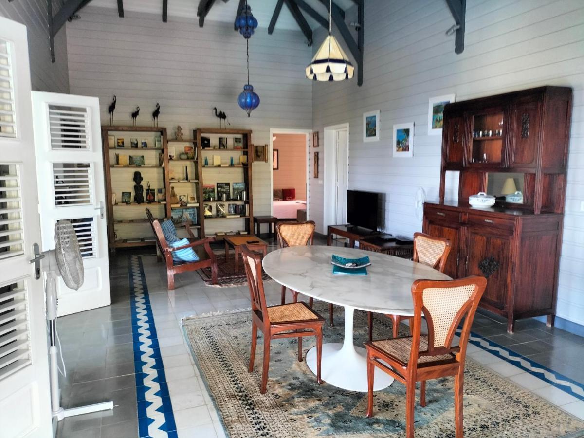 Les Hauts De La Baie Terre-de-Bas ภายนอก รูปภาพ